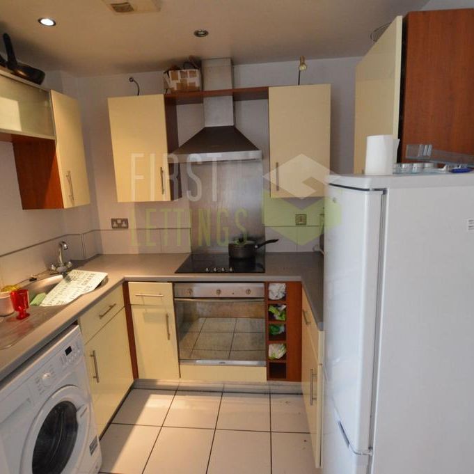 2 bedroom apartment to rent - Photo 1