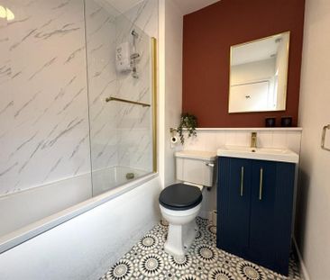 1 Bedroom Apartment To Let - Photo 5