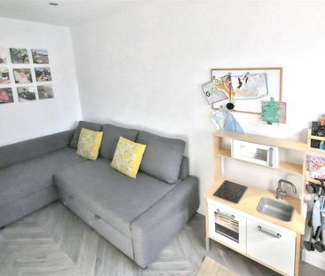Brookhurst Road, Addlestone, KT15 1LP - Photo 3
