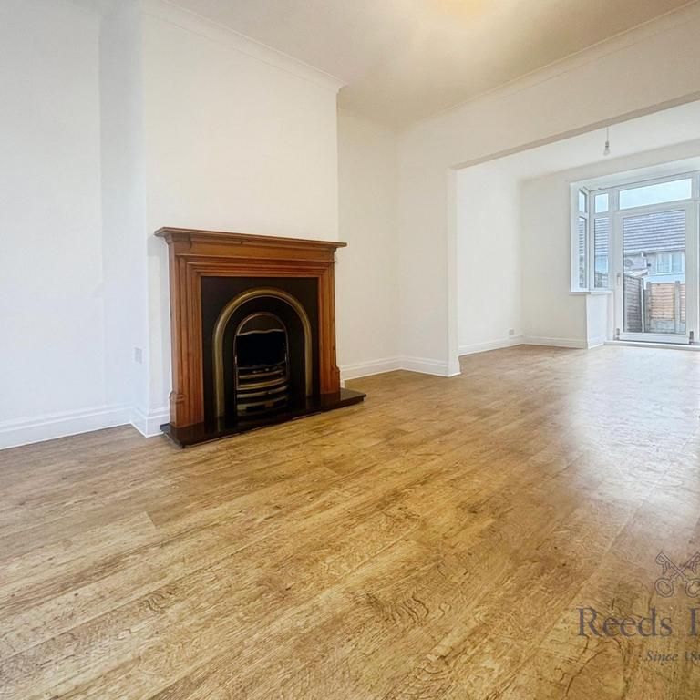 3 bedroom semi-detached house to rent - Photo 1