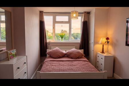 2 Bed Maisonette, Longheath Gardens, CR0 - Photo 5