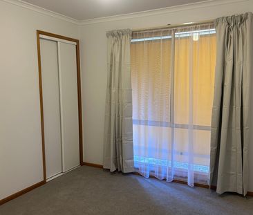 2/23 Severin Court, Thurgoona - Photo 3