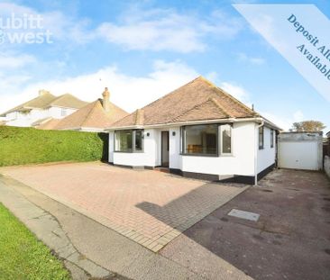 5 bedroom detached bungalow to rent - Photo 2