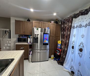 5 1/2 Terrebonne - Photo 2
