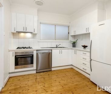 THREE BEDROOM HOME OFFERED WITH 3 OR 6 MONTH LEASE - Photo 6