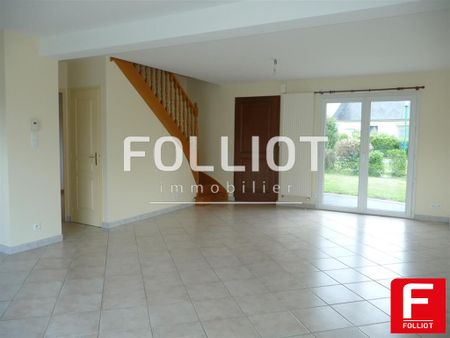 Maison T5 � louer - SAINT SAUVEUR DES LANDES - Photo 4