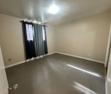 For Lease - 357 Dwight Avenue Unit# 2, Oshawa, Ontario - Photo 2