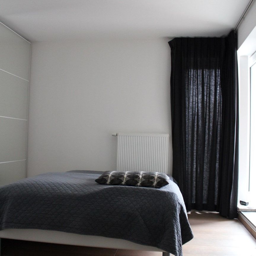 Exclusief ruim appartement in het centrum (2 slpk) - Photo 1