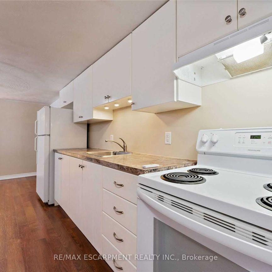 For Lease - 864 Upper Ottawa Street Unit# Basement, Hamilton, Ontario - Photo 1