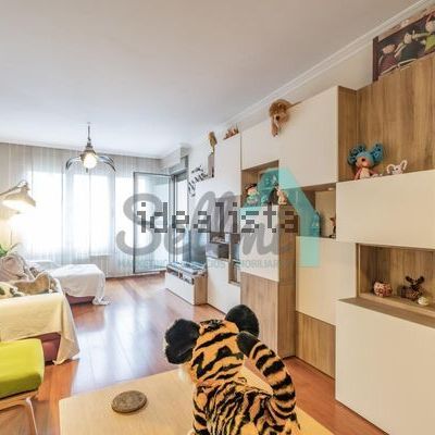 Alquiler de piso en Calle José María Marcilla - Photo 1