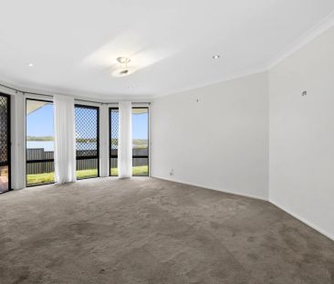 Large Family Home - Photo 4