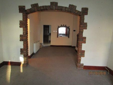 2 bedroom terraced house to rent - Photo 2