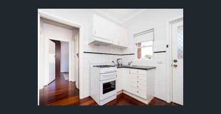 Welcome to Central Court - Photo 3