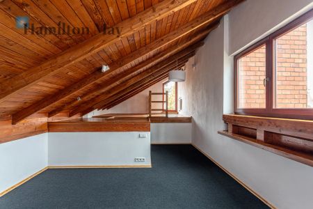 Wyjątkowy dom na Żoliborzu do aranżacji pod cele biurowe bądź mieszkalne - Photo 4