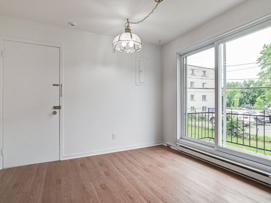 Place Neptune, J4Z 3W4, Brossard - Photo 1