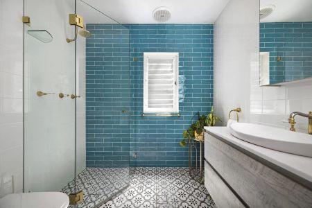 Victorian Elegance With A Touch Of Mediterranean Magic - Photo 5