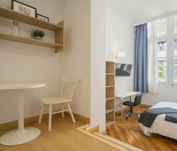 Room in a shared 41-bedroom apartment for rent in Justicia - Photo 6