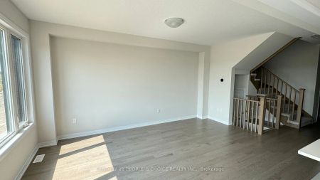 Property For Lease | X9044991 - Photo 5