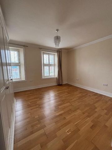 68 Charlotte Street, Warrenpoint, BT34 3LF - Photo 3