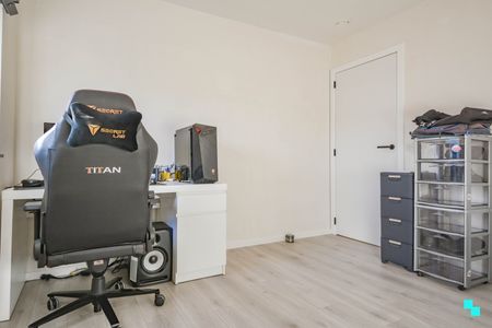 Ruime en energiezuinige nieuwbouwwoning gelegen te Izegem - Photo 4