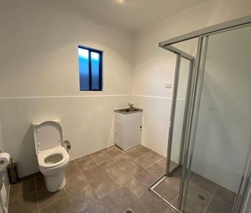 Spacious Granny Flat - Water Included - Photo 5