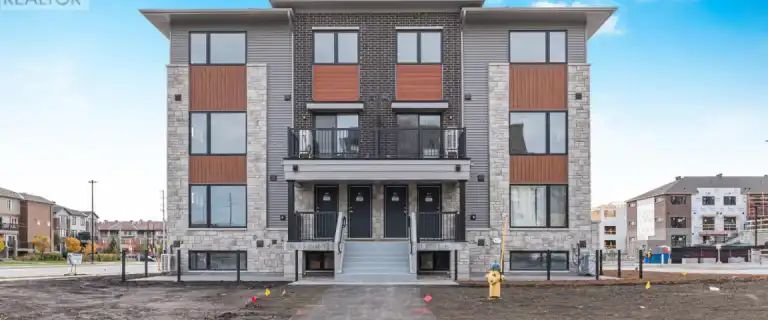 1 - 101 GLENROY GILBERT DRIVE | 1 - 101 GLENROY GILBERT DRIVE, Ottawa - Photo 1