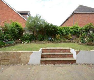 Skylark Way, Shinfield, Reading, RG2 - Photo 1
