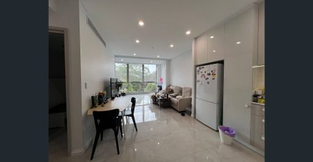 Furnished! Nearly Brand New One Bedroom plus study room Apartment For Rent!! - Photo 3