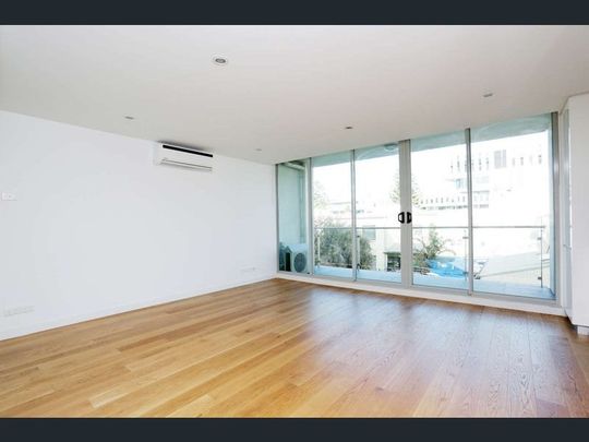 105/38 Nott Street, Port Melbourne VIC 3207 - Photo 1