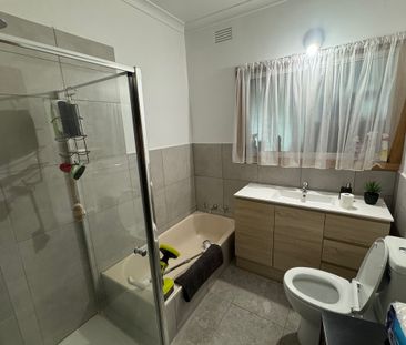 3 BEDROOM HOME!! - Photo 5