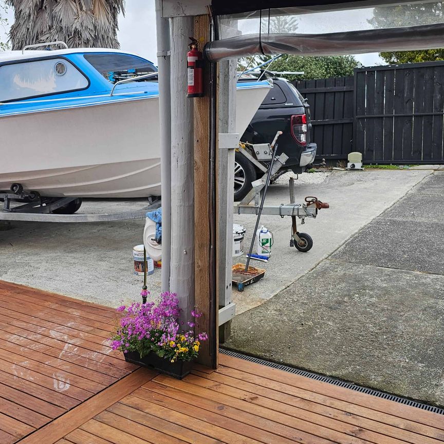 Great Fully Renovated House - Safe and Secure - Photo 1