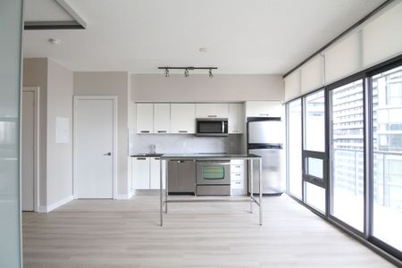 For Lease - 33 Charles Street Unit# 1202, Toronto, Ontario - Photo 3