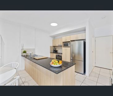 17/15 Ancona Street, Carrara, Qld 4211 - Photo 4