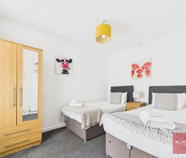 3 bedroom end of terrace house to rent - Photo 5