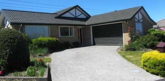 THREE BEDROOM HOME - Photo 2