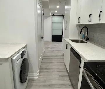 388 woodbine Avenue #Lower - Photo 4