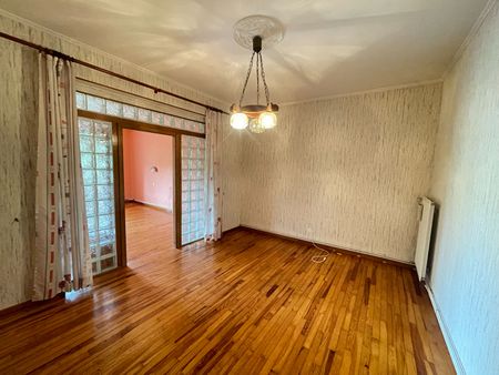 Location Appartement 4 pièces 113m² - Photo 3