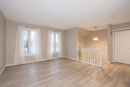 **ALL INCLUSIVE** 3 BEDROOM MAIN UNIT IN WELLAND!! - Photo 5