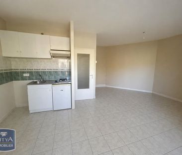 Location Appartement 2 pièces 43m² CHOLET 49300 - Photo 2