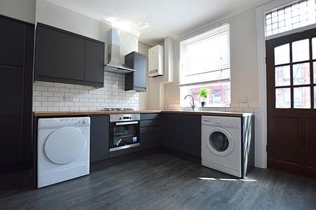 Welton Place, - Photo 3