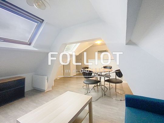 Charmant T2 meubl� sous les combles � deux pas du ch�teau - Photo 1