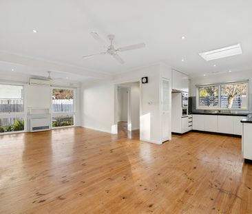 10 Knees Road, Park Orchards VIC 3114 - House For Rent | Domain - Photo 3