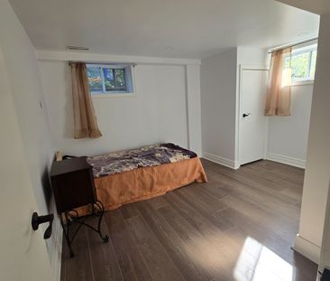 For Lease - 55 Queens Court Unit# Bsmt, East Gwillimbury, Ontario - Photo 1