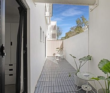 Lovely renoavted room for rent in Apartment - Photo 6
