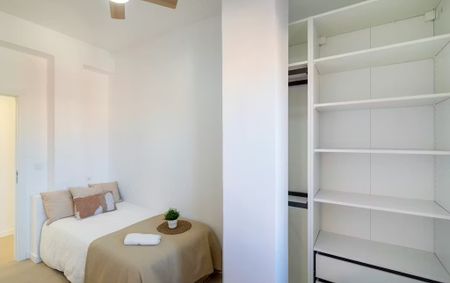 Carrer de lEscultor Josep Capuz, Valencia, Valencian Community 46004 - Photo 3