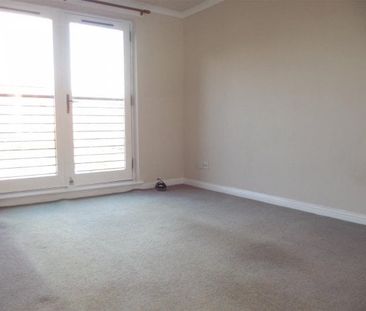 Sutcliffe Court, Anniesland, G13 - Photo 5