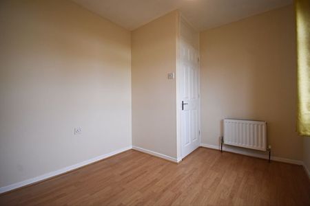 Abbey Road, Basingstoke - Photo 5