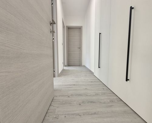 UP TO 3 MONTHS FREE – 3.5 rooms with communal pool in Lugano - Photo 1