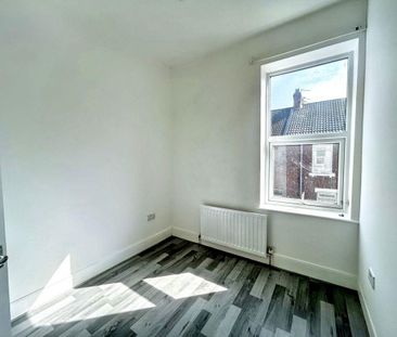 2 bed upper flat to rent in NE24 - Photo 4