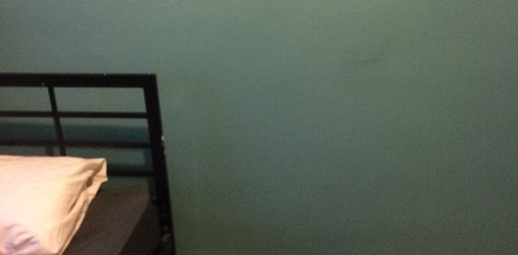 Room in a Shared House, Newbury Park, IG2 - Photo 2